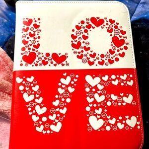 I’m selling Pokémon cards,regular,rare,gold,1 metal one, jumbo cards, and binder